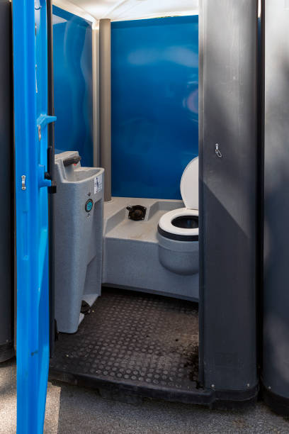 Best Portable bathroom rental  in Petersburg, VA
